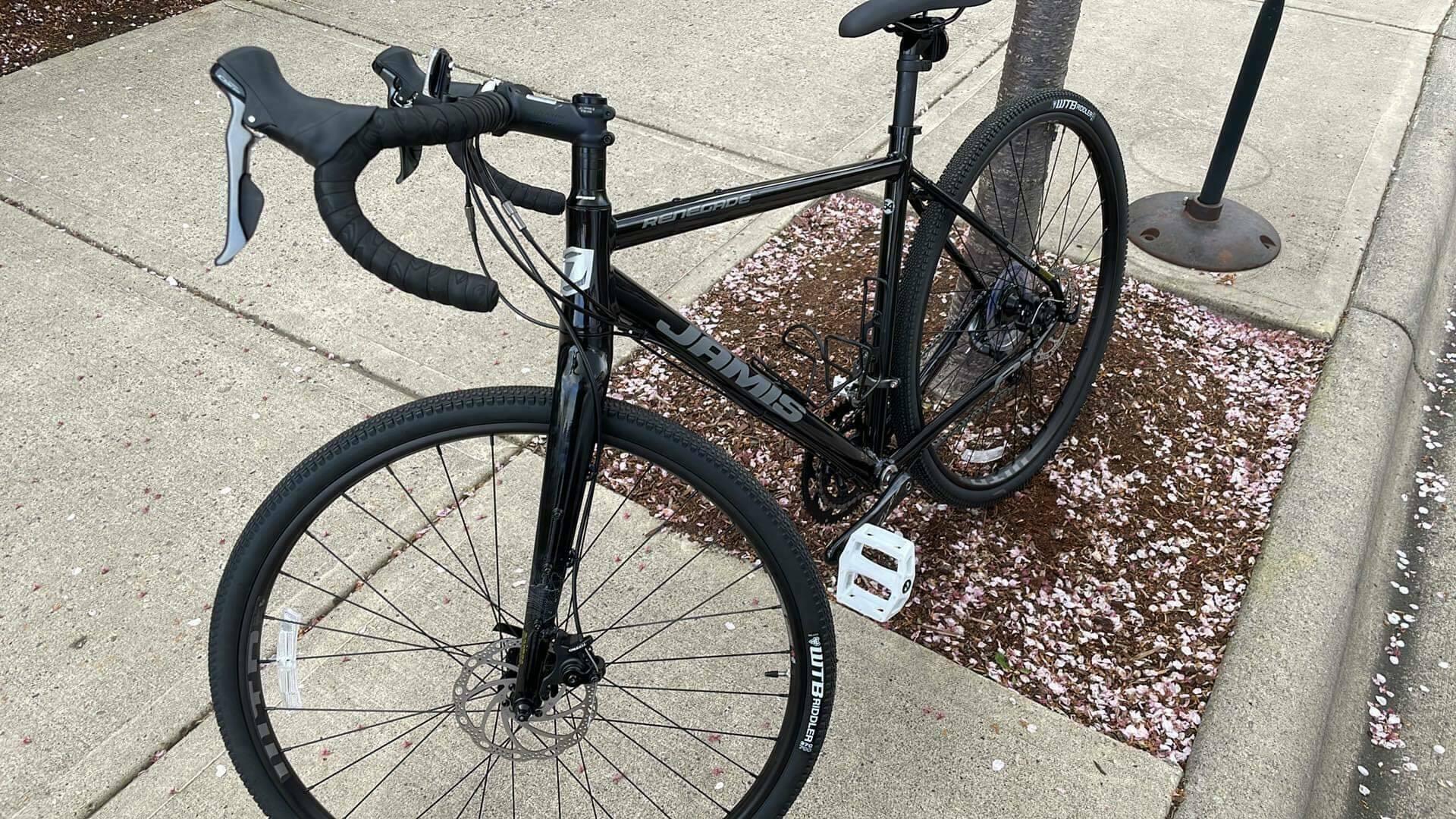 2022 Jamis Renegade A1 Black