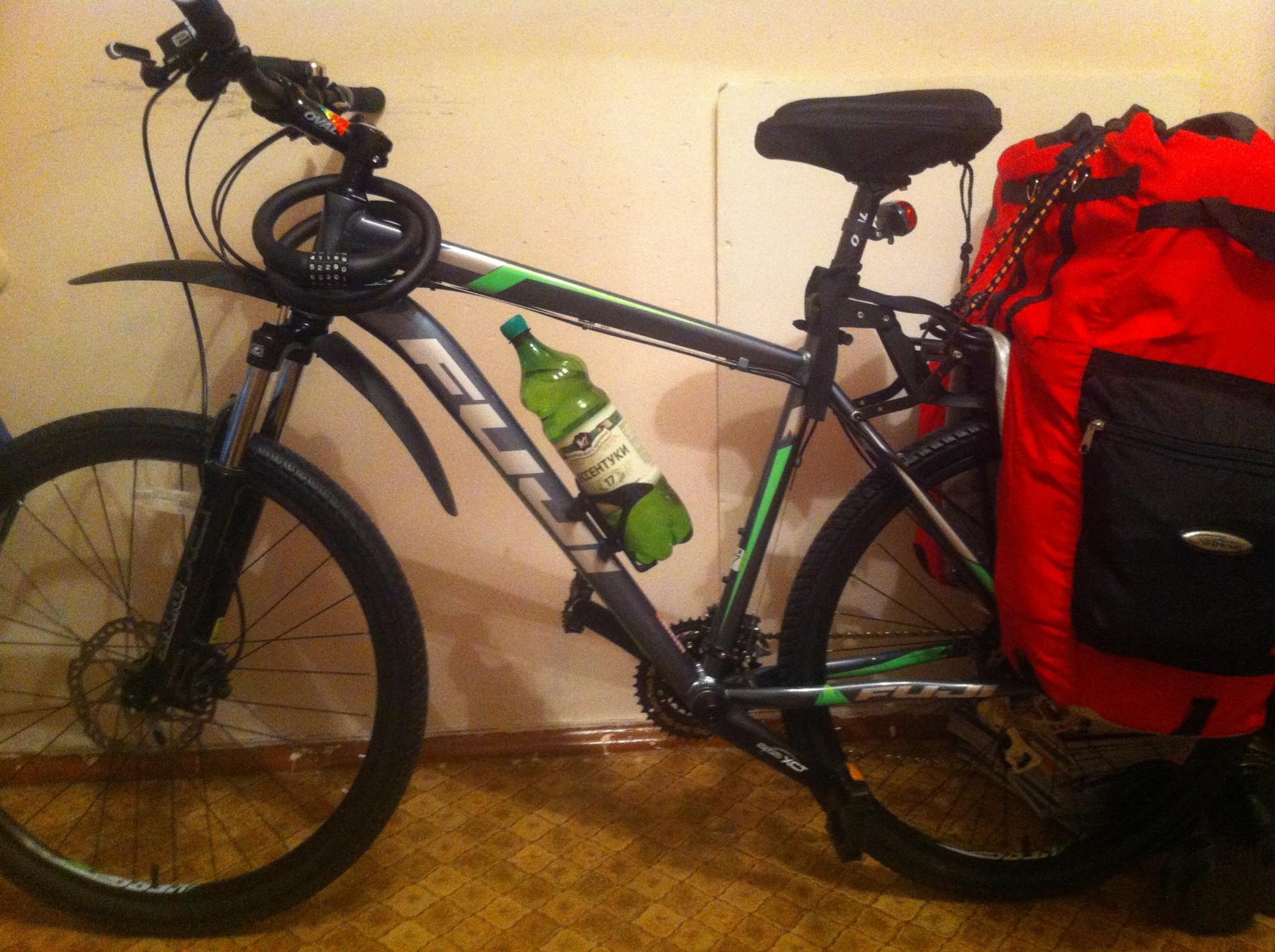 2014 Fuji Nevada 1.6 Silver or Gray and Green