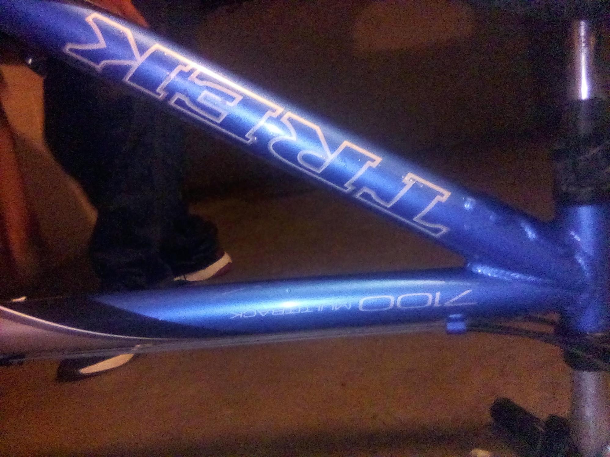 2022 Trek 7100 Multitrack Blue