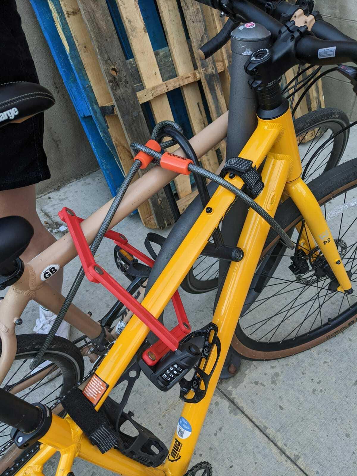 2022 Dew Plus Yellow Small Yellow or Gold