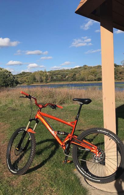 2017 Diamondback Atroz Orange