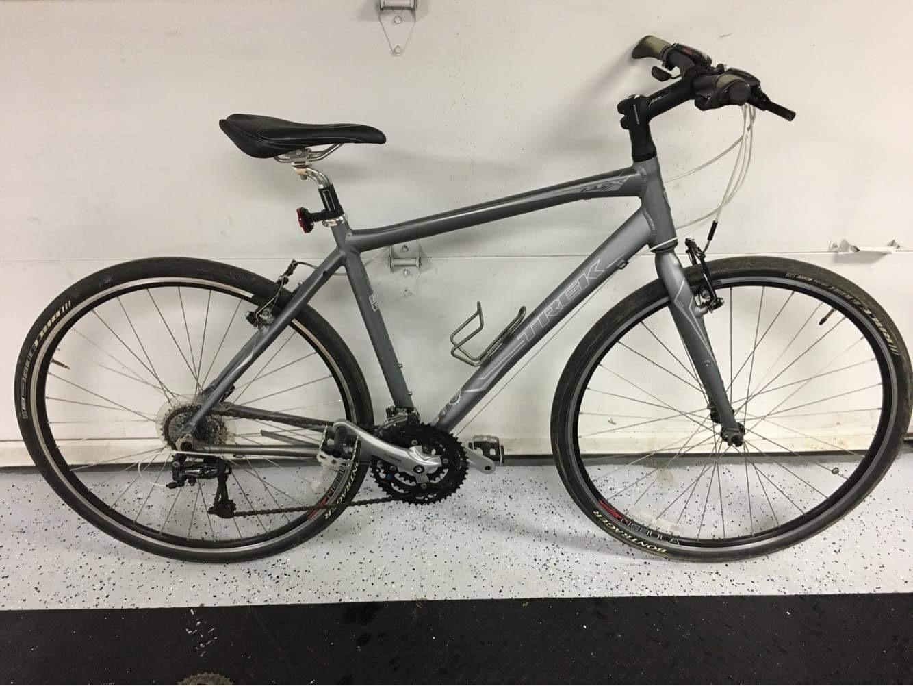2023 Trek FX Silver, gray or bare metal