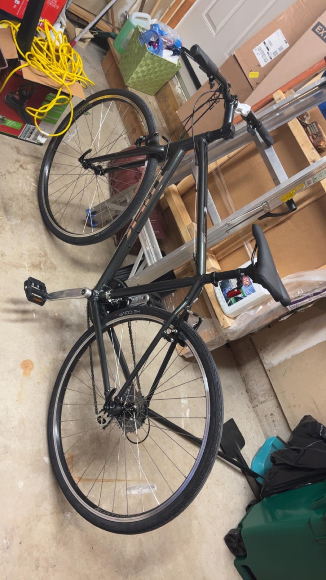 2023 Trek FX 1 L CH Black