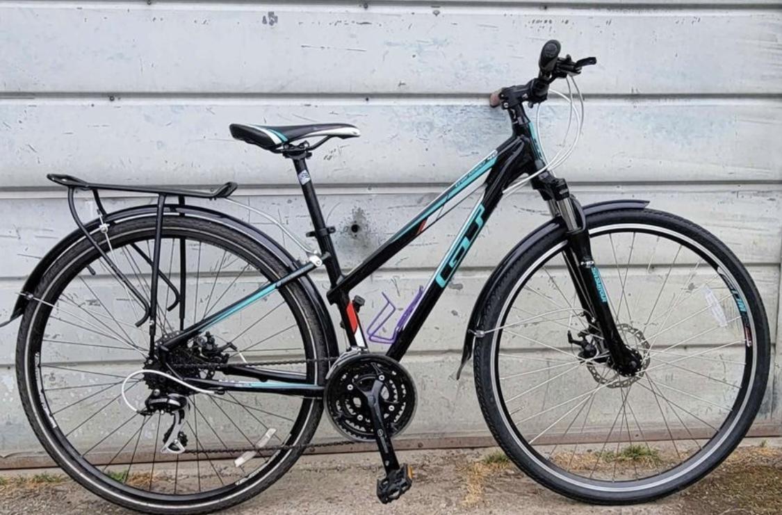 2017 GT Bicycles Transeo 4.0 Black and Teal