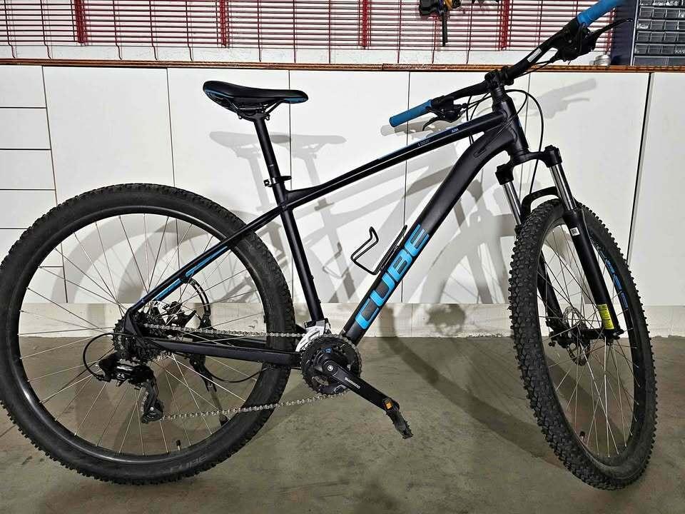 2018 Cube Reaction Race hardtail Black and Blue