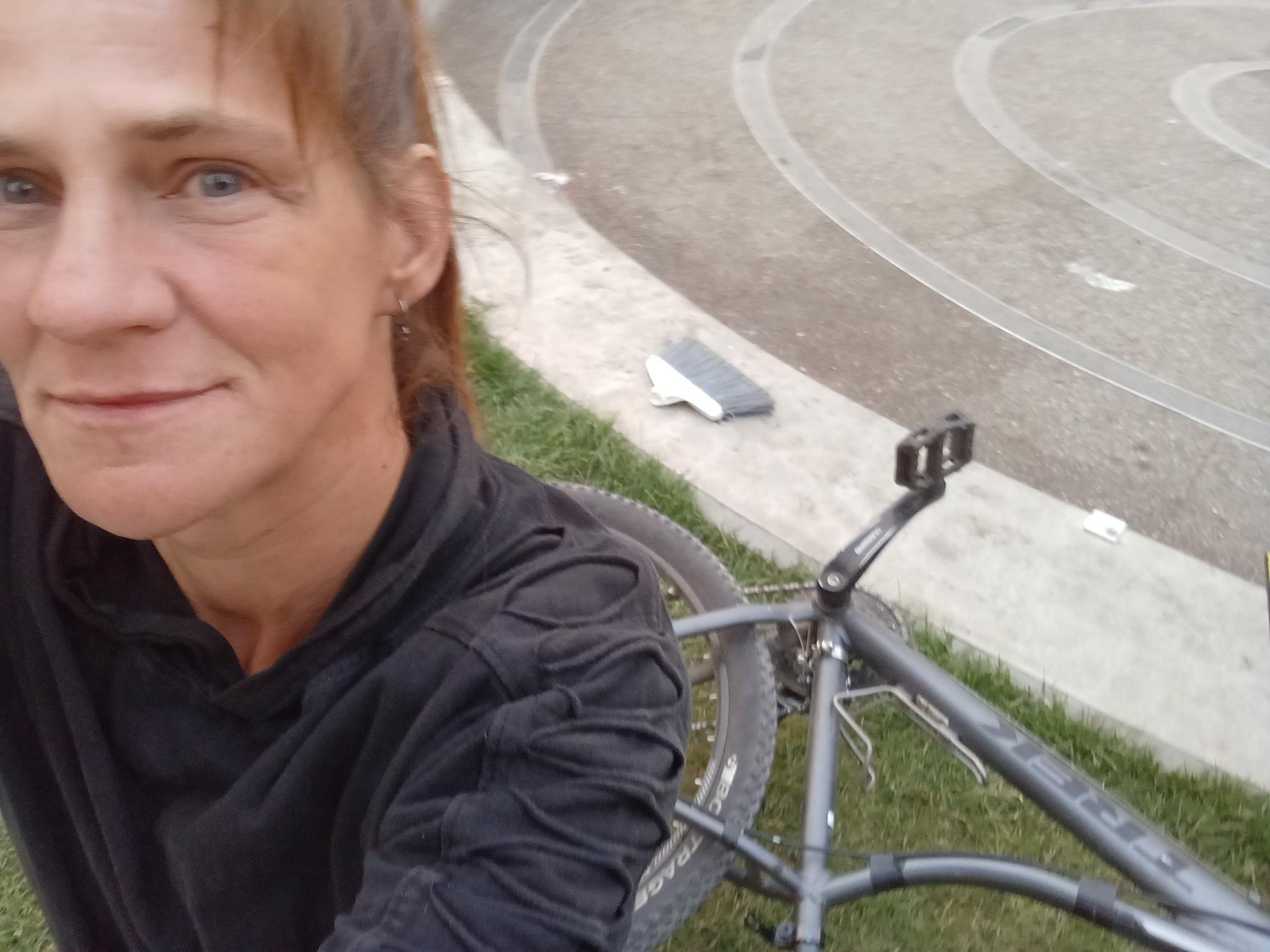 Trek skye 5 Silver, gray or bare metal