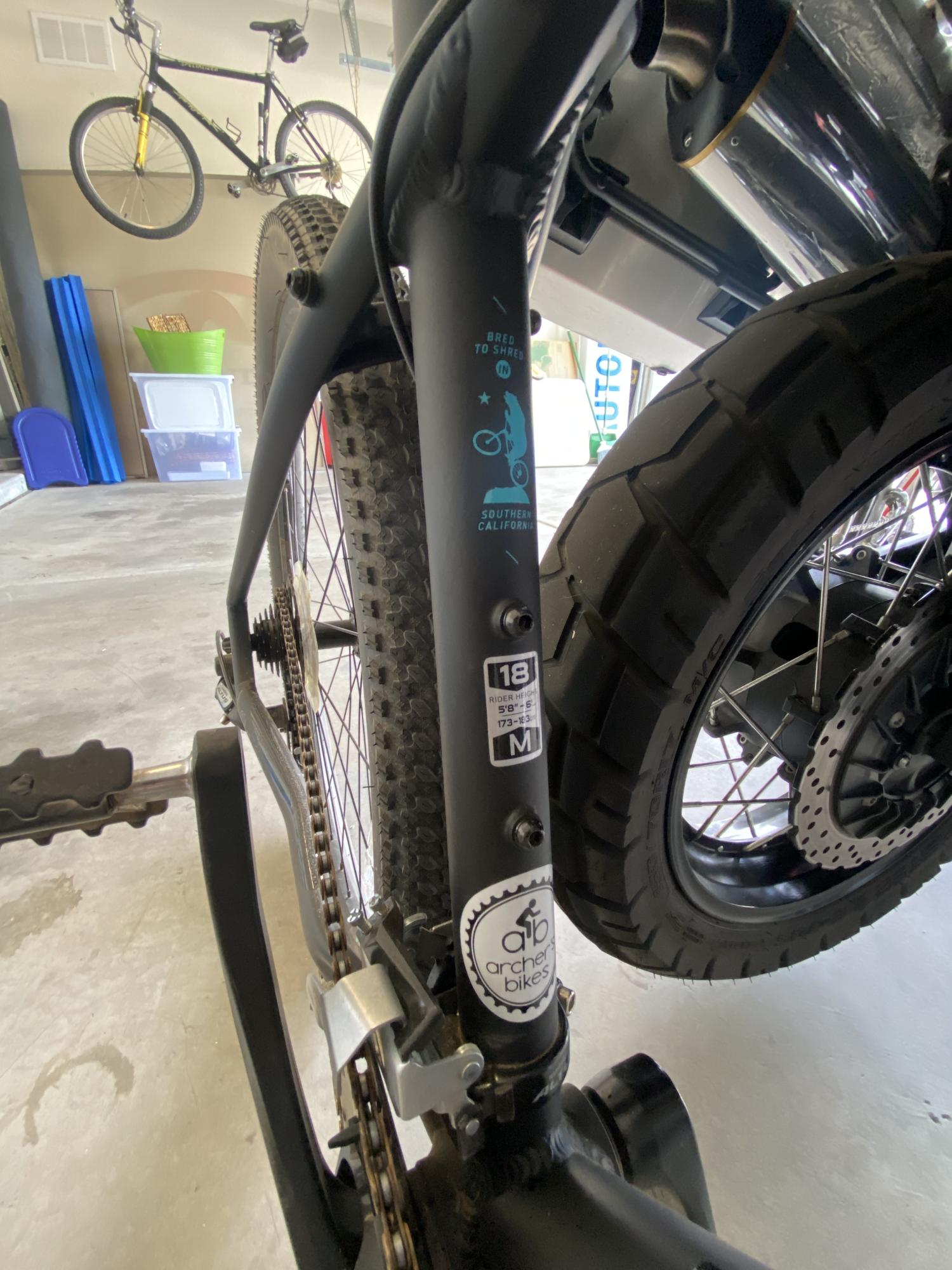 2020 Haro Double Peak Sport 27.5 Black and Blue