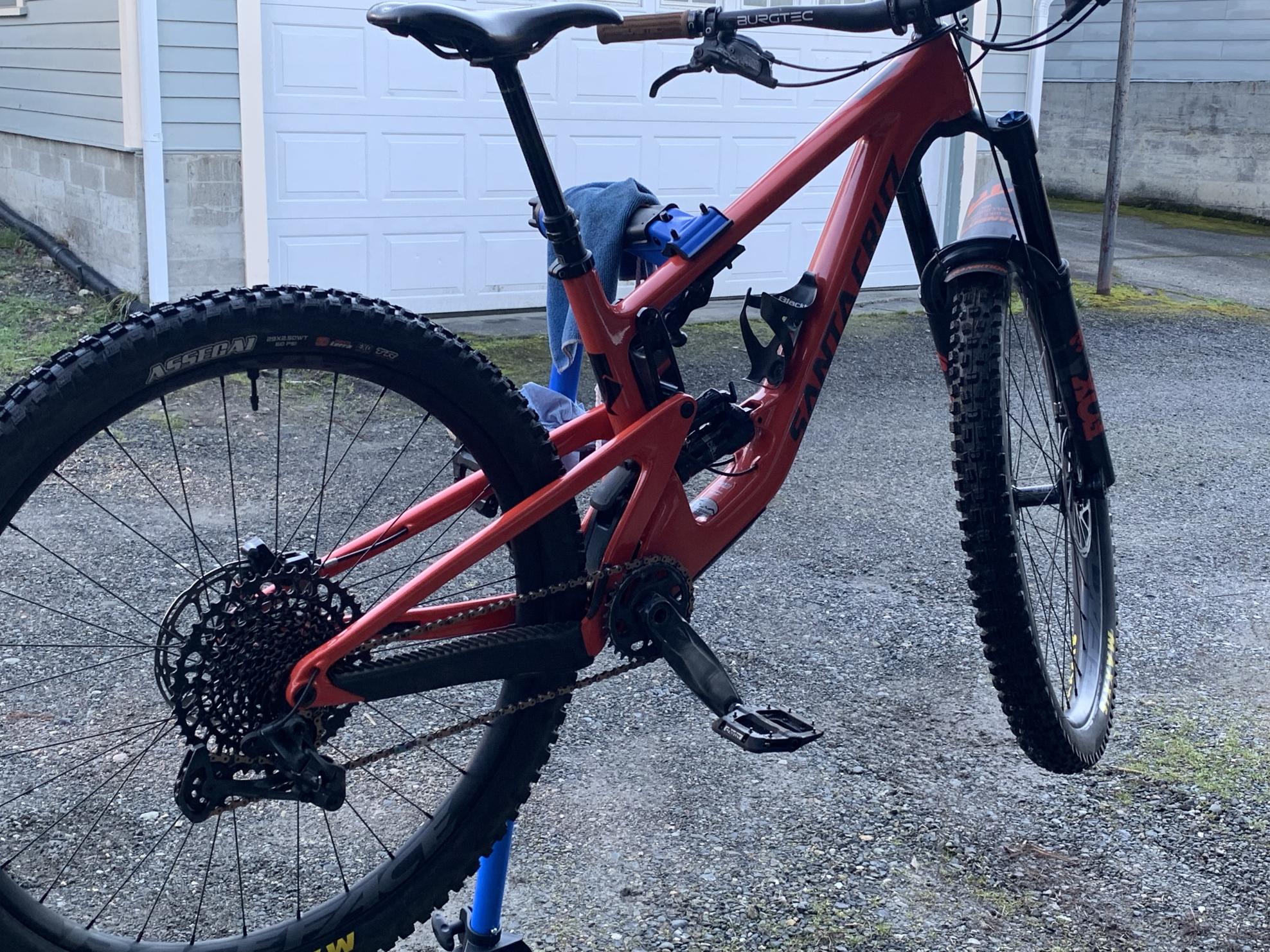 2021 Santa Cruz Hightower Orange, Black, and Silver, gray or bare metal