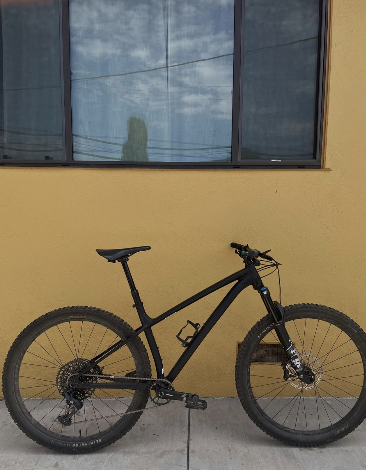 2022 Specialized Fuse Expert 29 Black