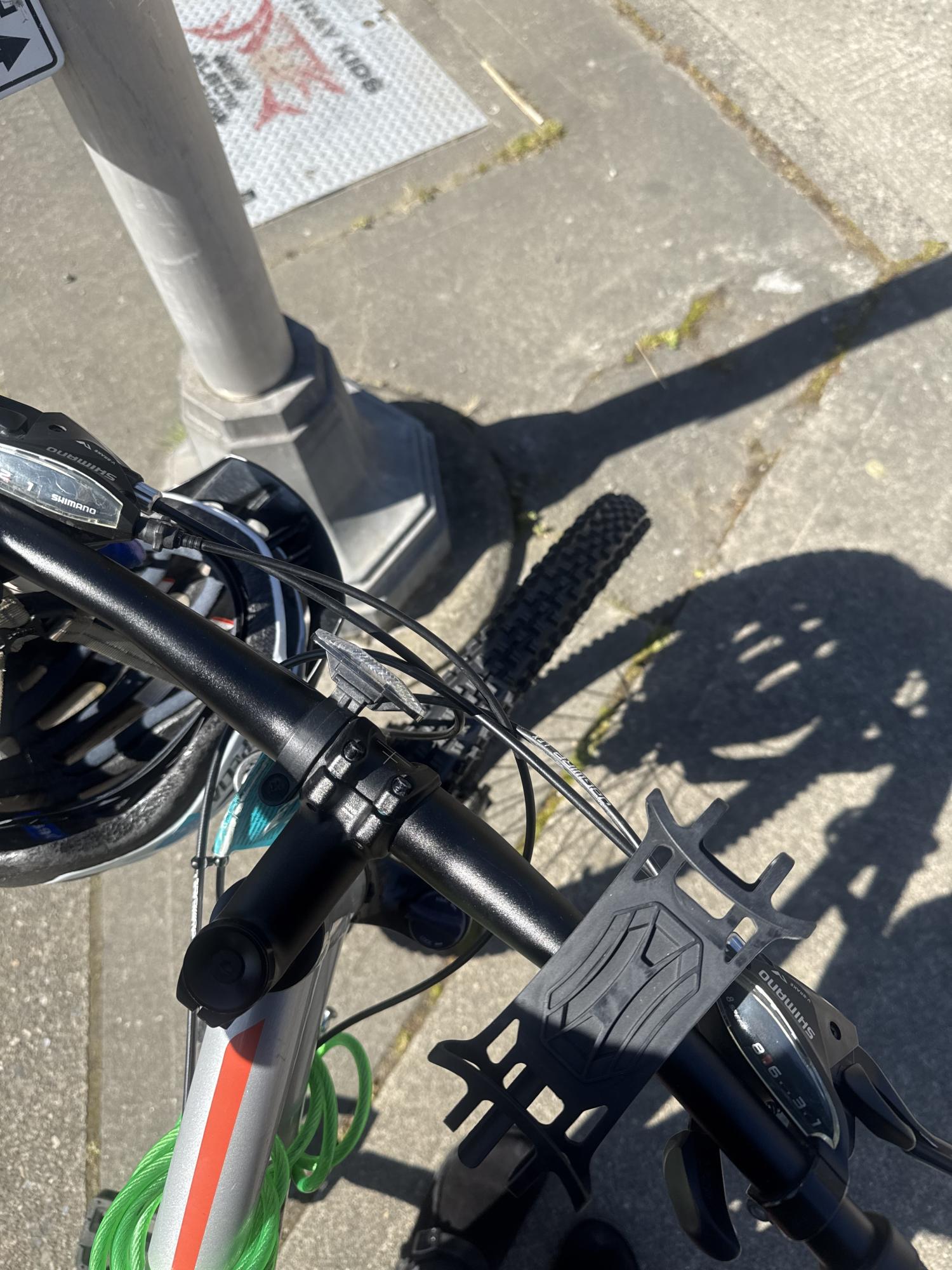 2017 Specialized Jynx 650B Silver, gray or bare metal