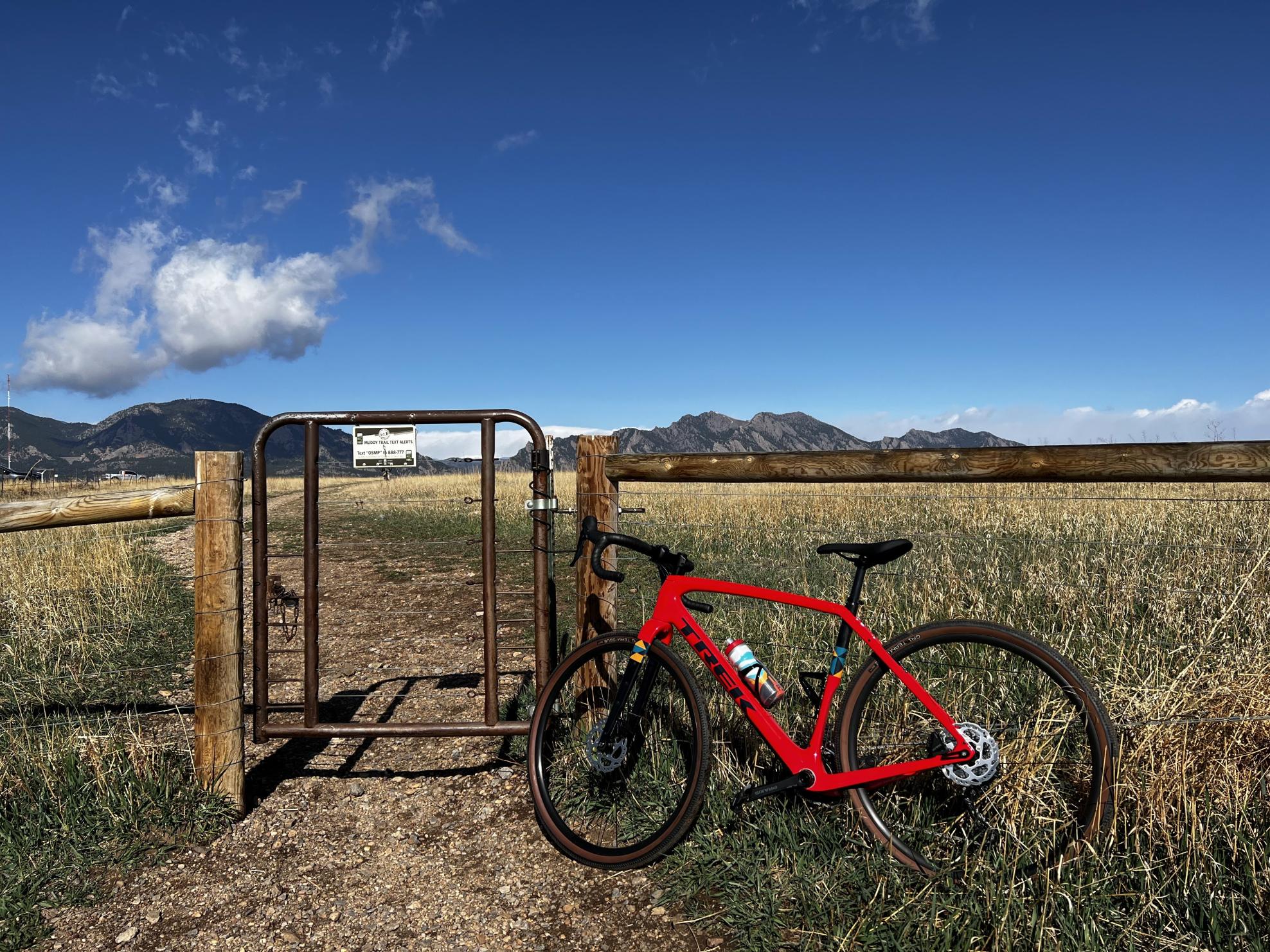 2022 Trek Checkpoint SL 5 Red