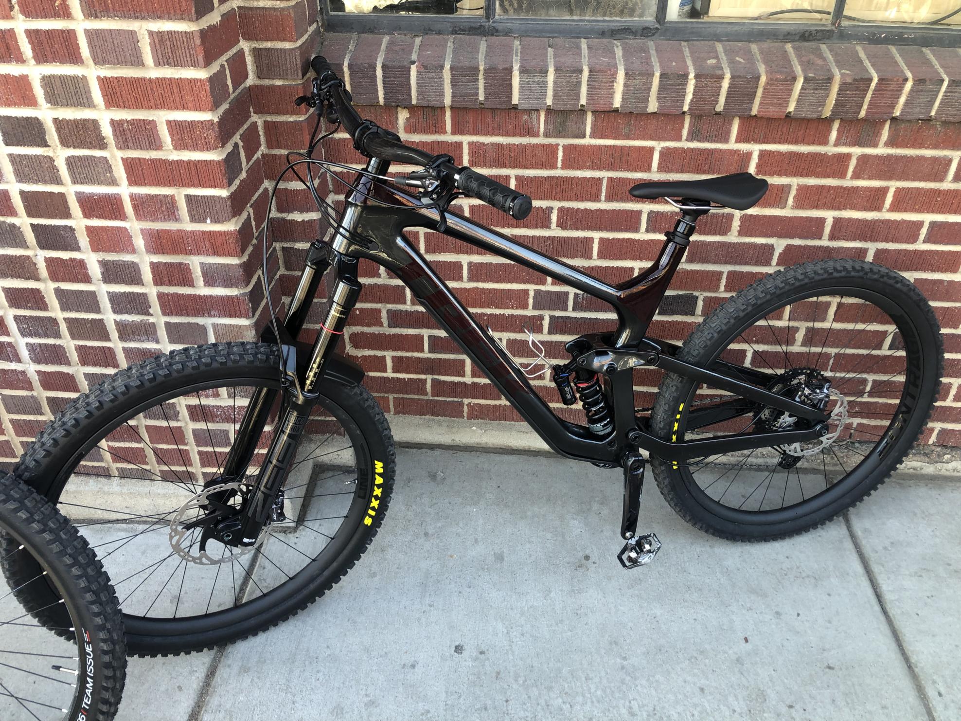 2021 Trek Slash XT 9.8 XT XL Silver, gray or bare metal