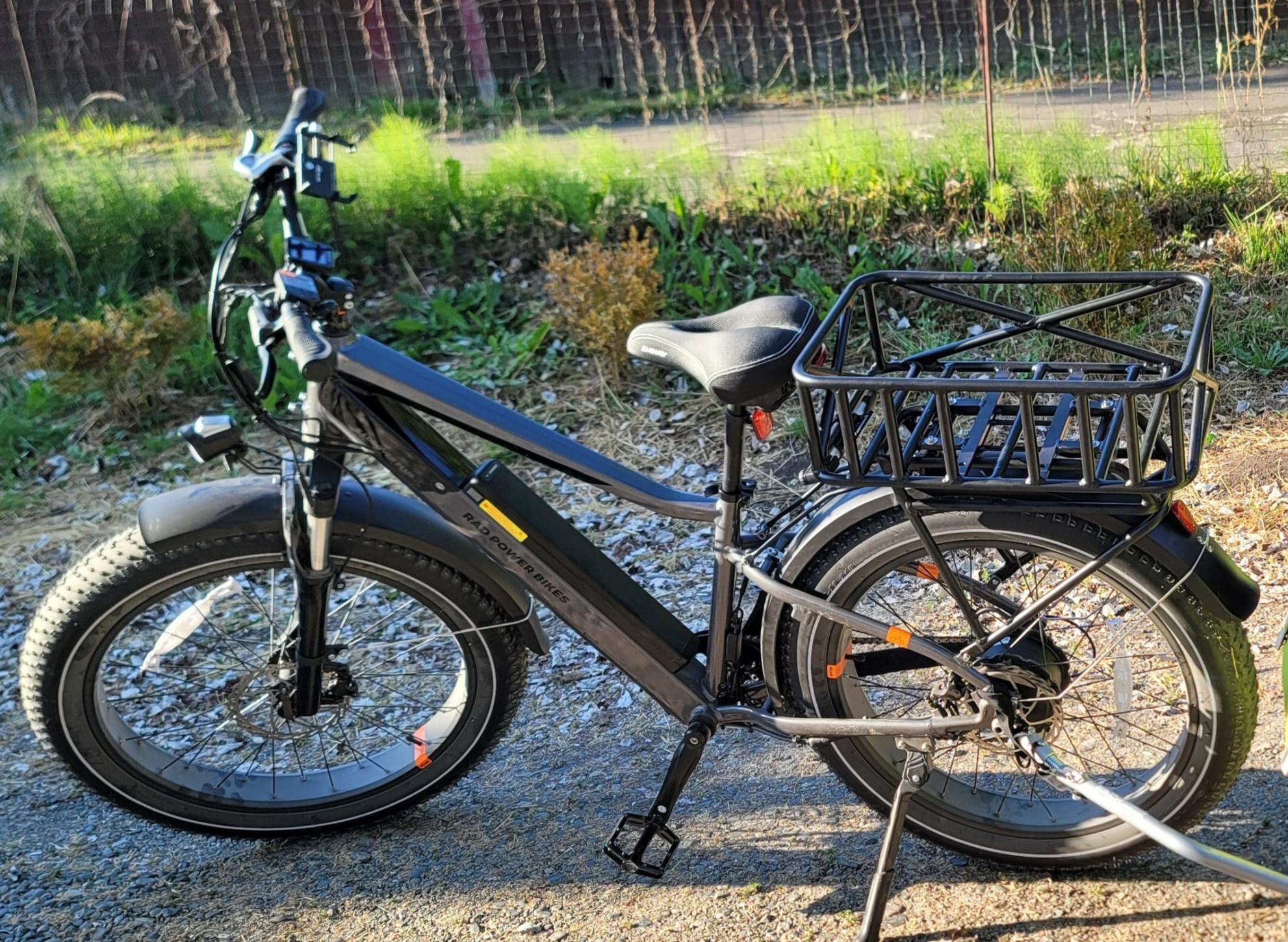 2022 Rad Power Bikes Rad Rover 6 Plus Silver, gray or bare metal