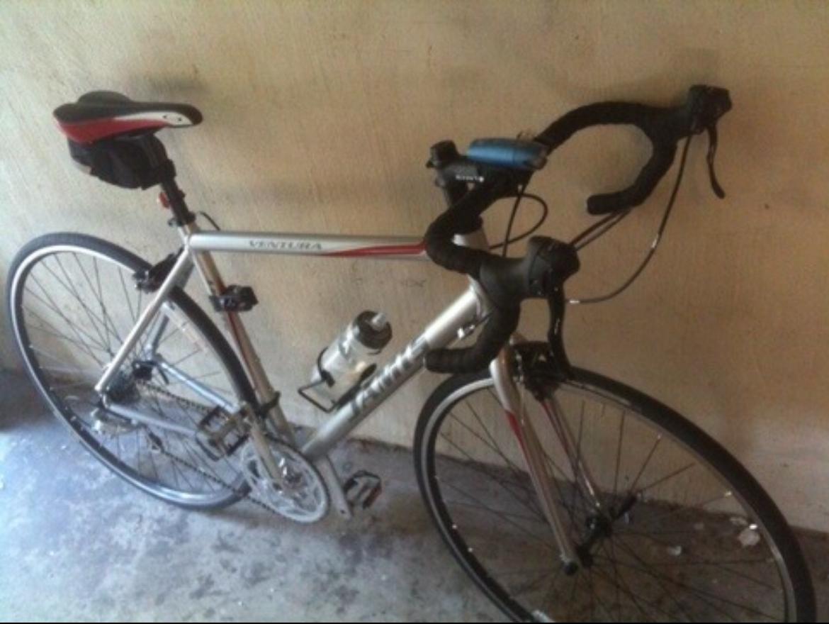 2010 Jamis Ventura sport Silver, gray or bare metal