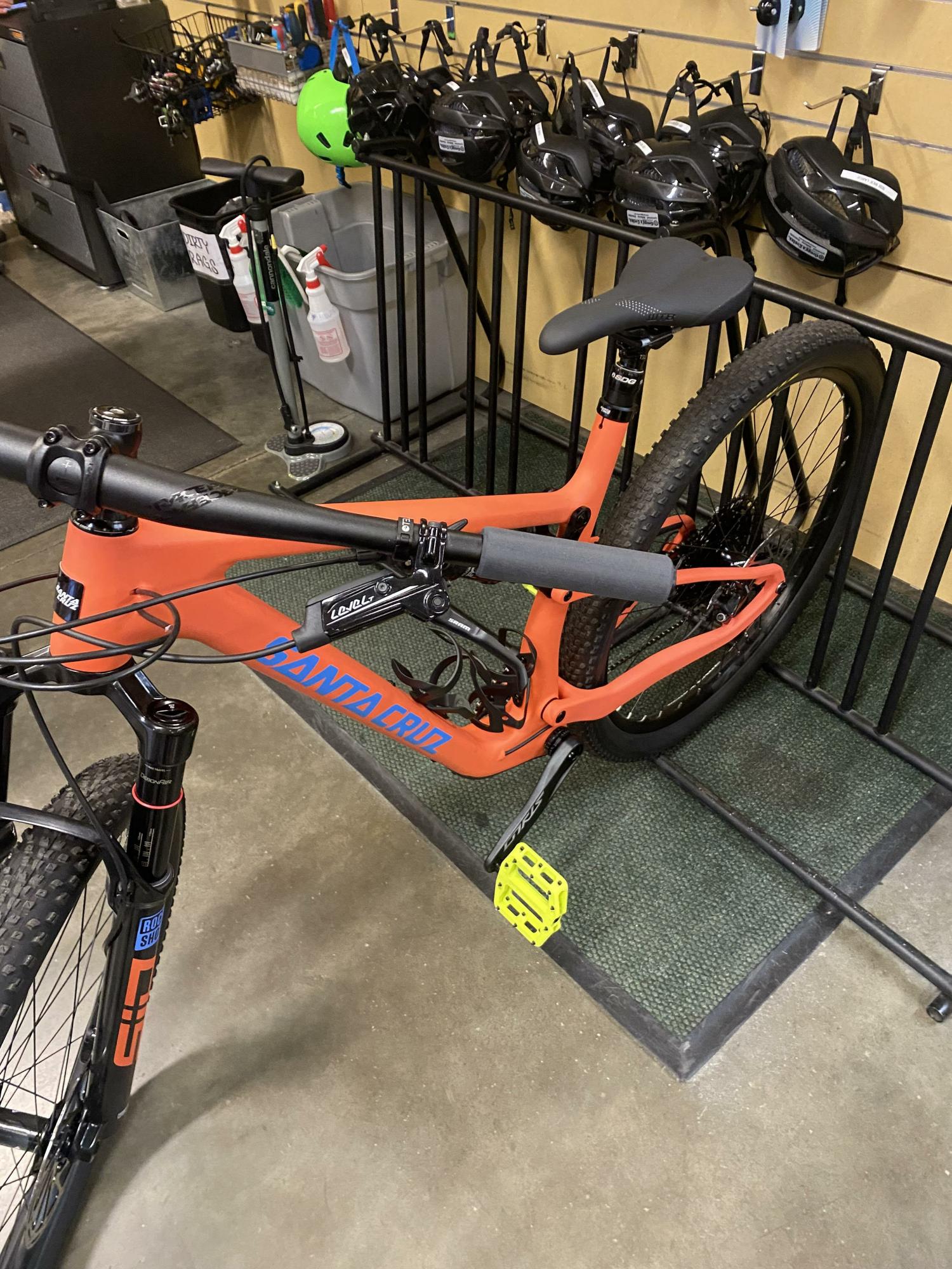 2022 Santa Cruz Pink