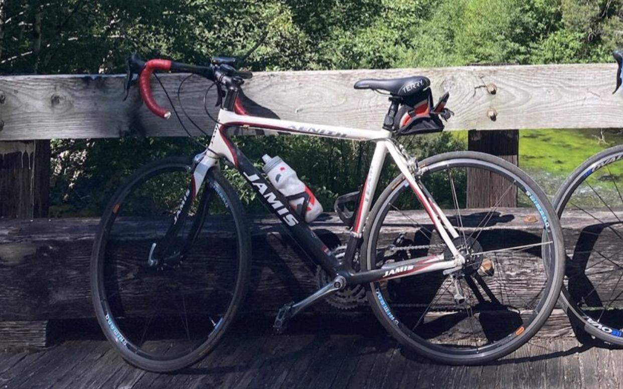 Jamis Xenith Team White, Black, and Red