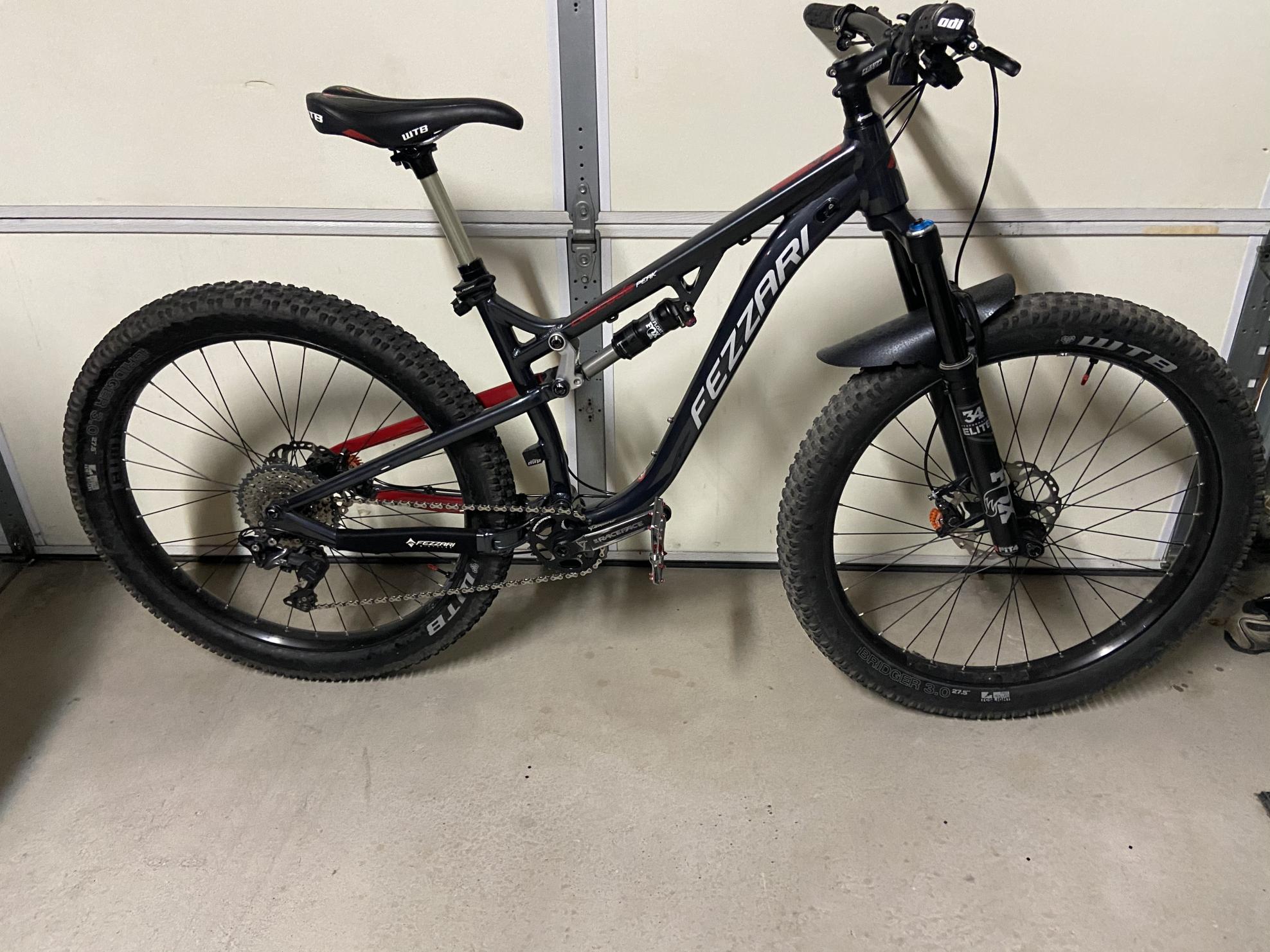 2017 Fezzari Cascade Peak Black