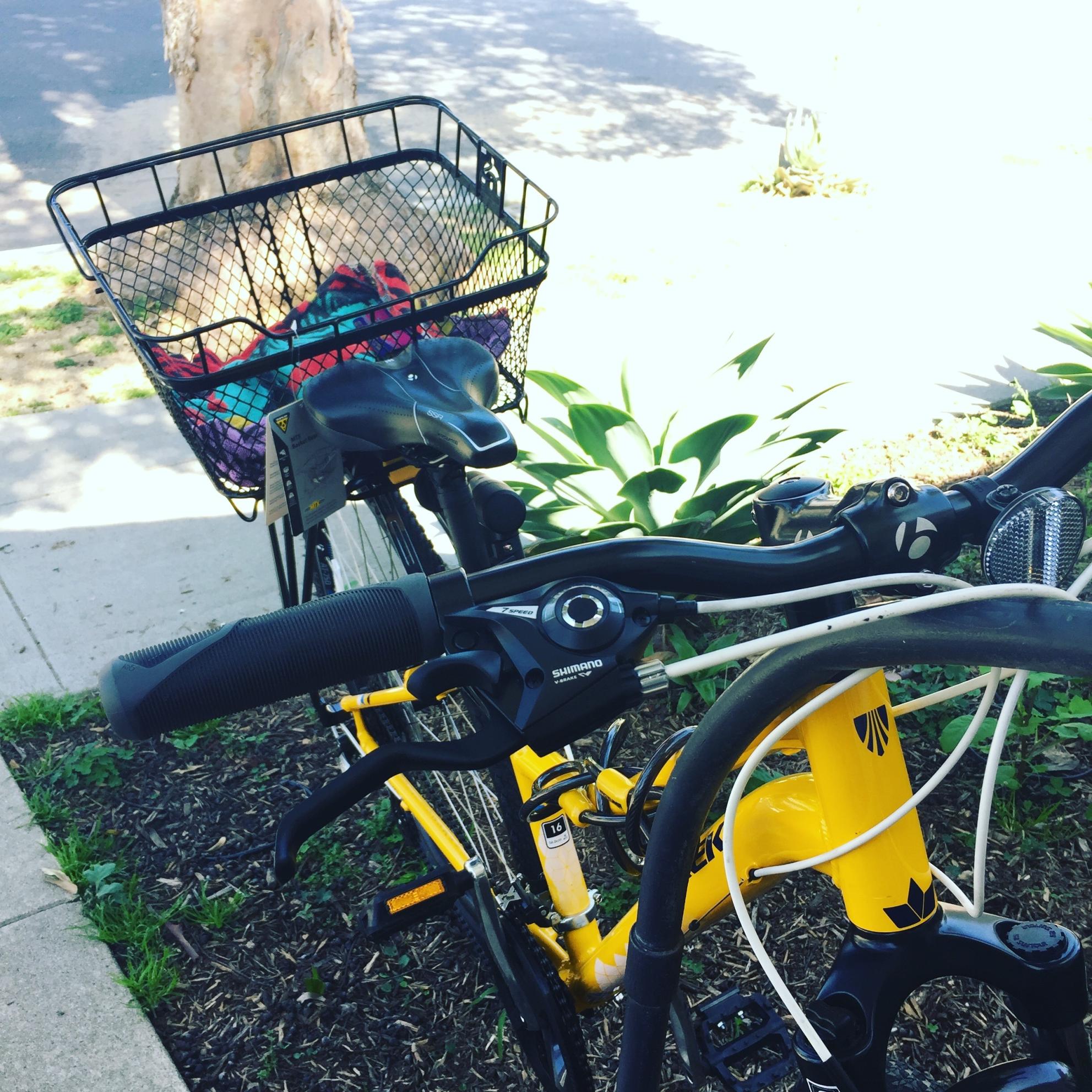 2016 Trek Neko WSD Yellow or Gold