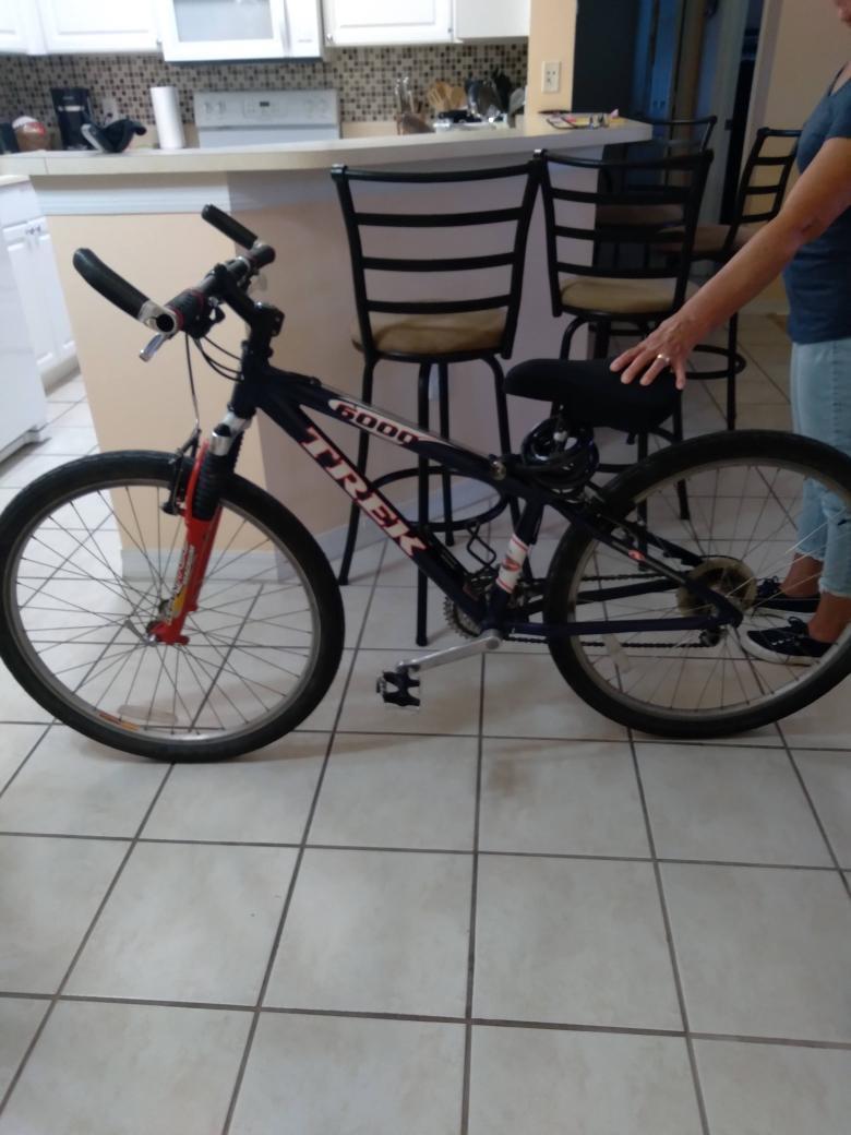 1999 Trek mountain bike Blue