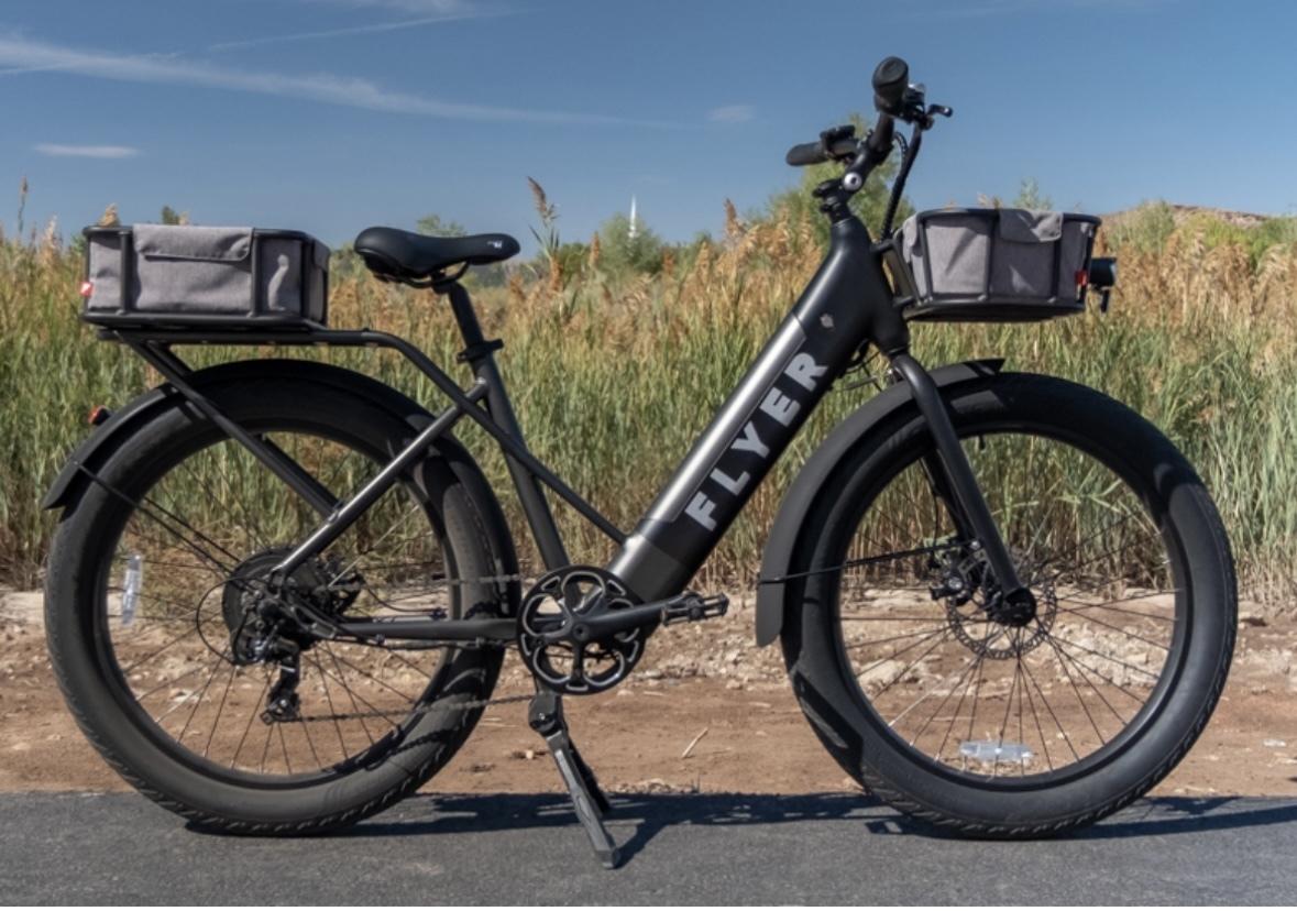 2022 Radio Flyer M880 Black