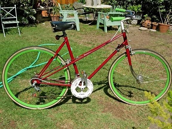 70 Peugeot Women\\'s Mixte Road  Black