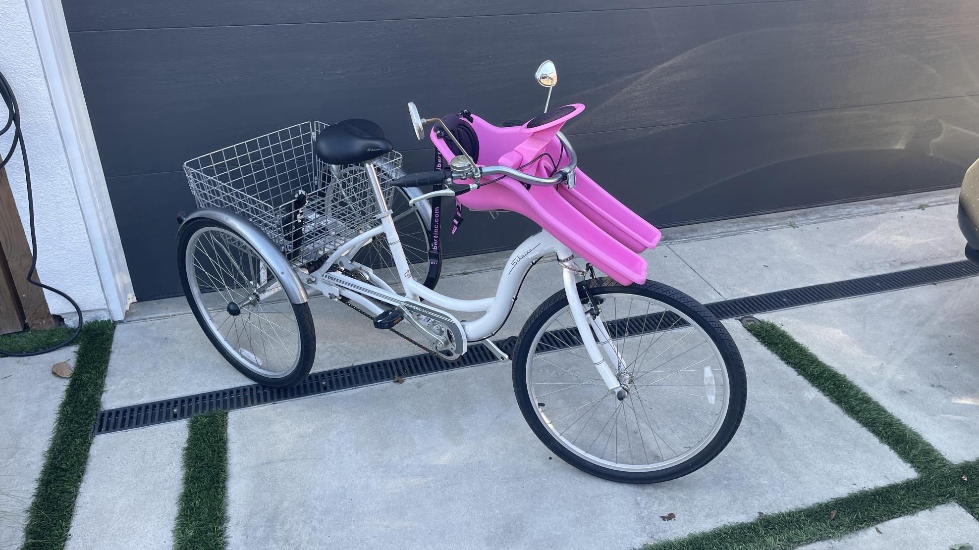 Schwinn Median tricycle White