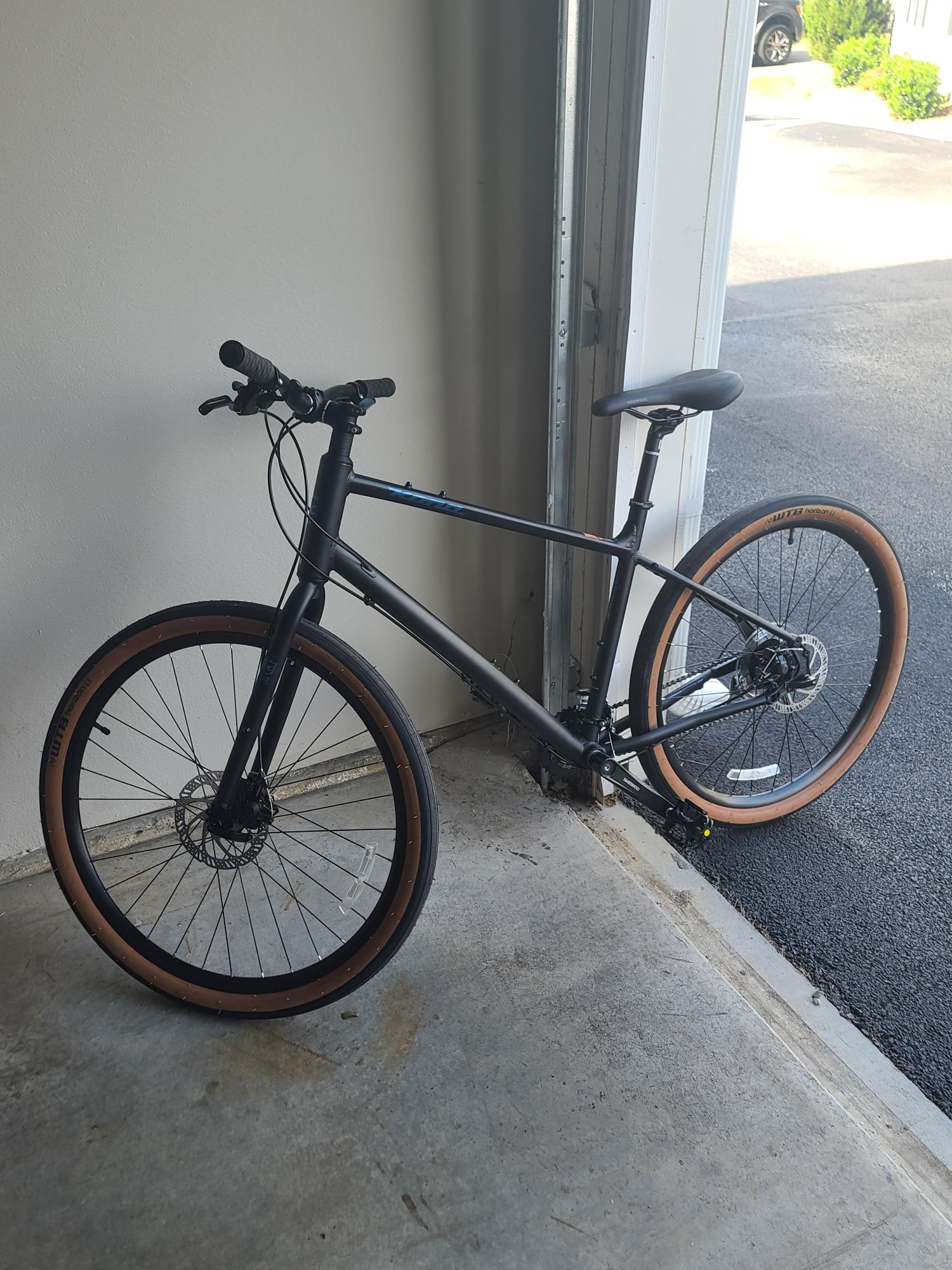 2021 Kona Kona Dew Black, Black, and Blue