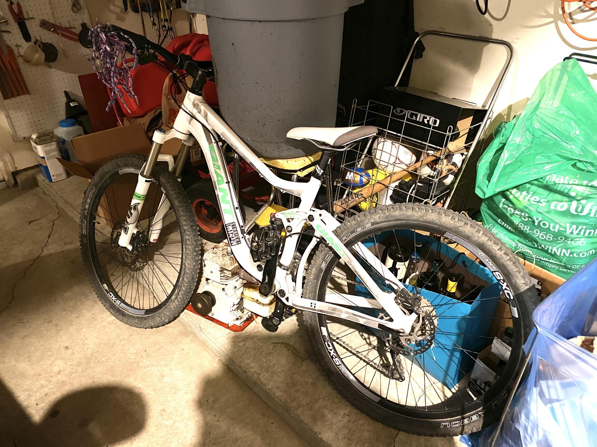 2013 Giant Trance X2 W White, Silver, gray or bare metal, and Green