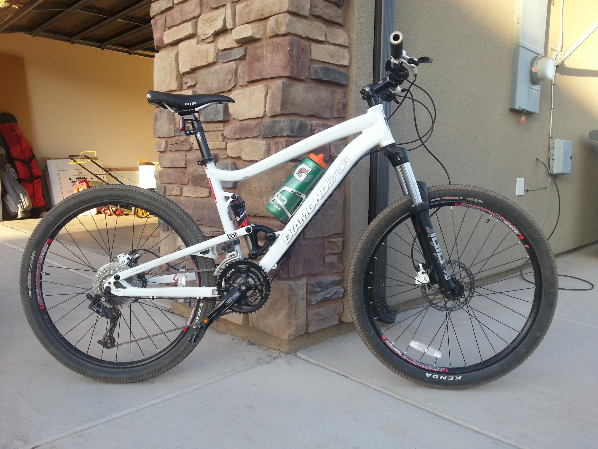 2010 Diamondback Sortie 1  White