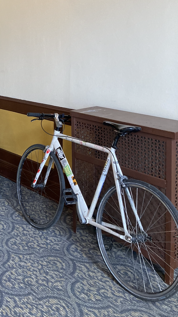 6KU Track frame White