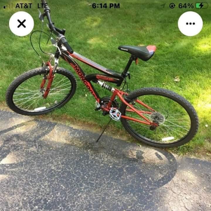 Mongoose Mountain bike Black and Red