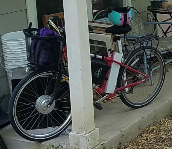 Unknown unknown Red and Silver, gray or bare metal