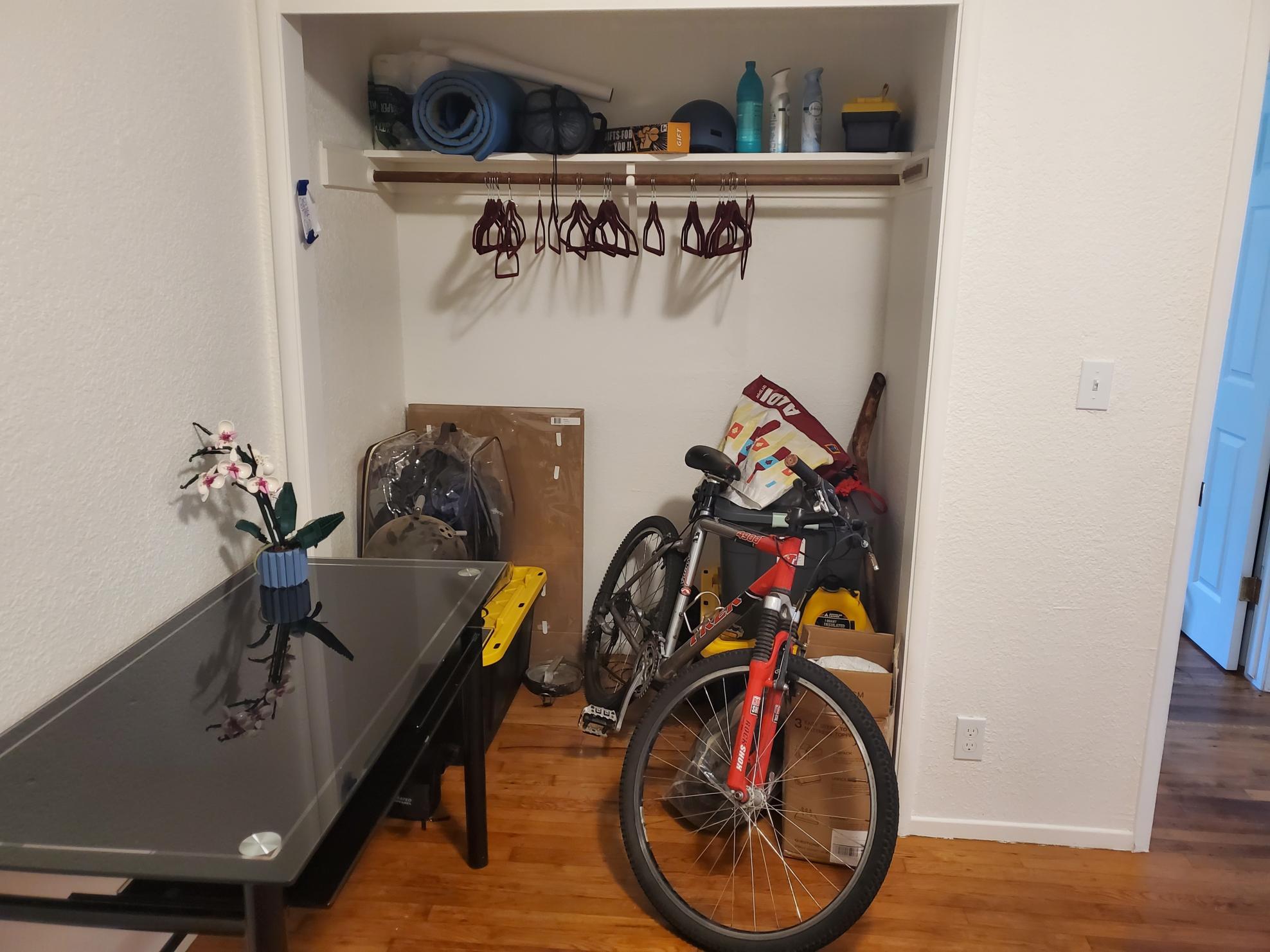 Trek 4900 Silver, gray or bare metal and Red