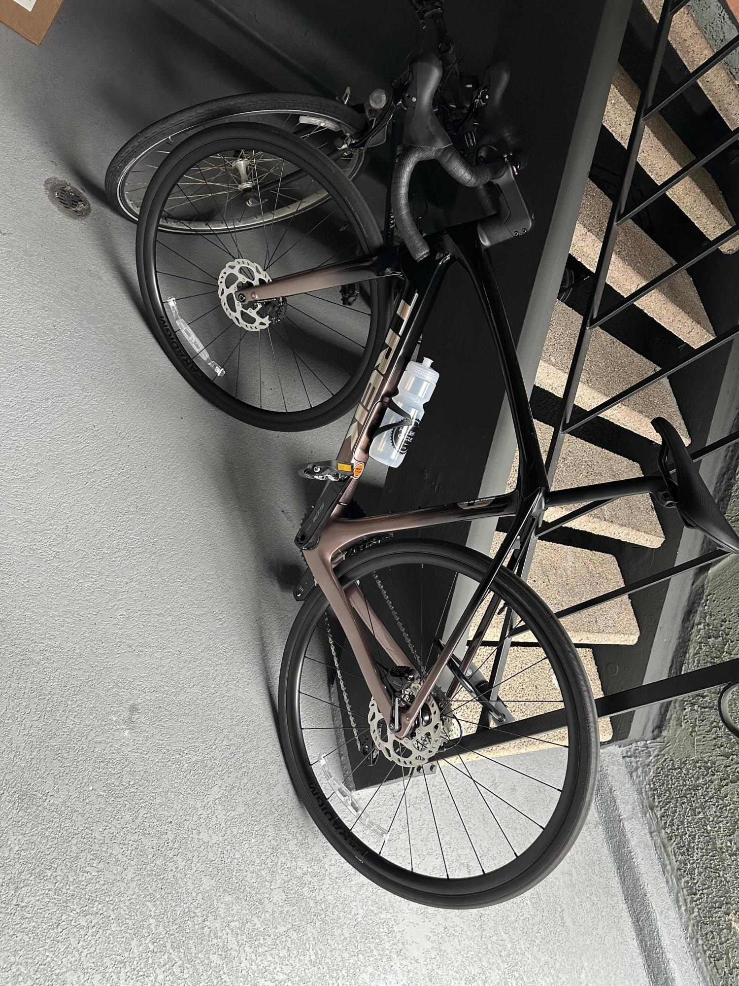 2026 Trek DOMANE SL 5 GEN 4 DARK STAR BRONZE 56 Black