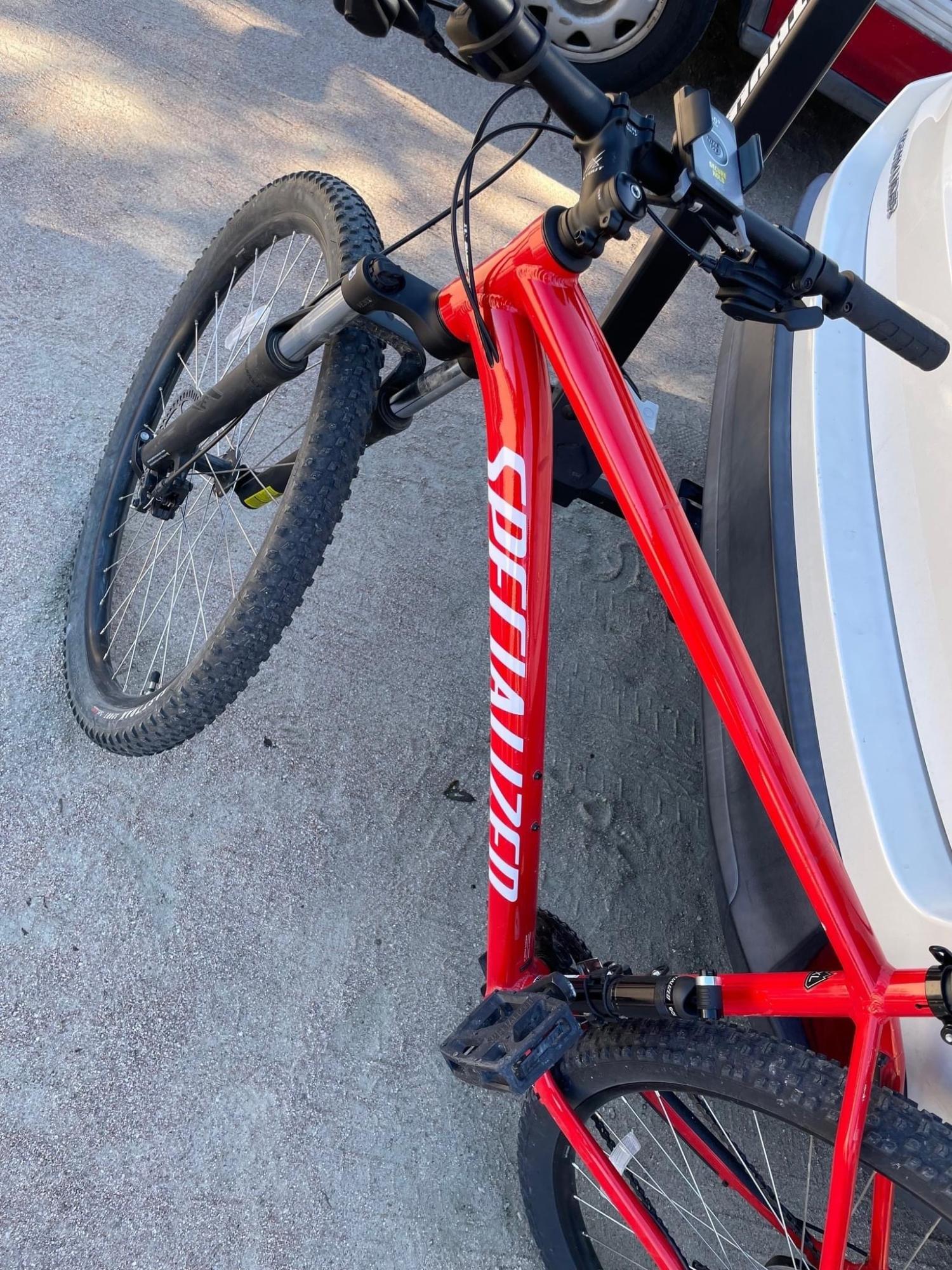2022 Specialized Rockhopper Red