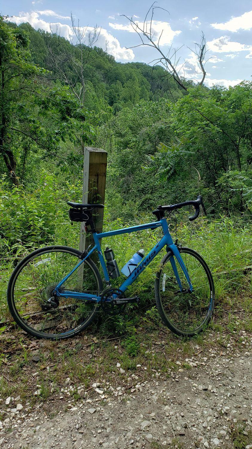 2019 Jamis Ventura Sport Blue