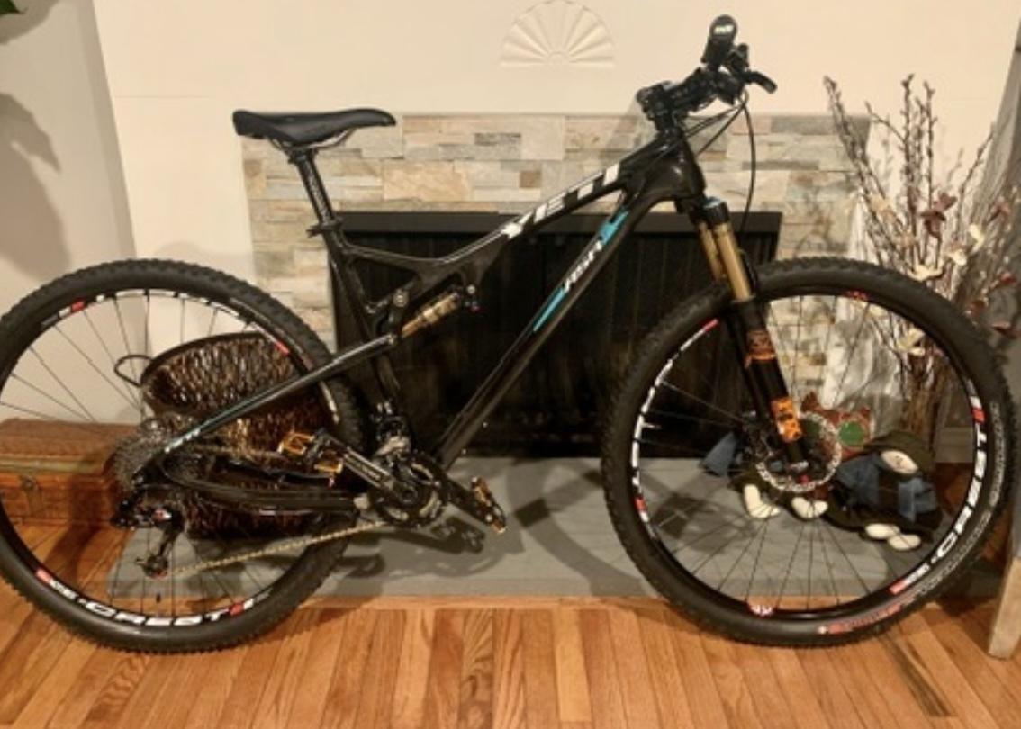 2016 Yeti ASR Black