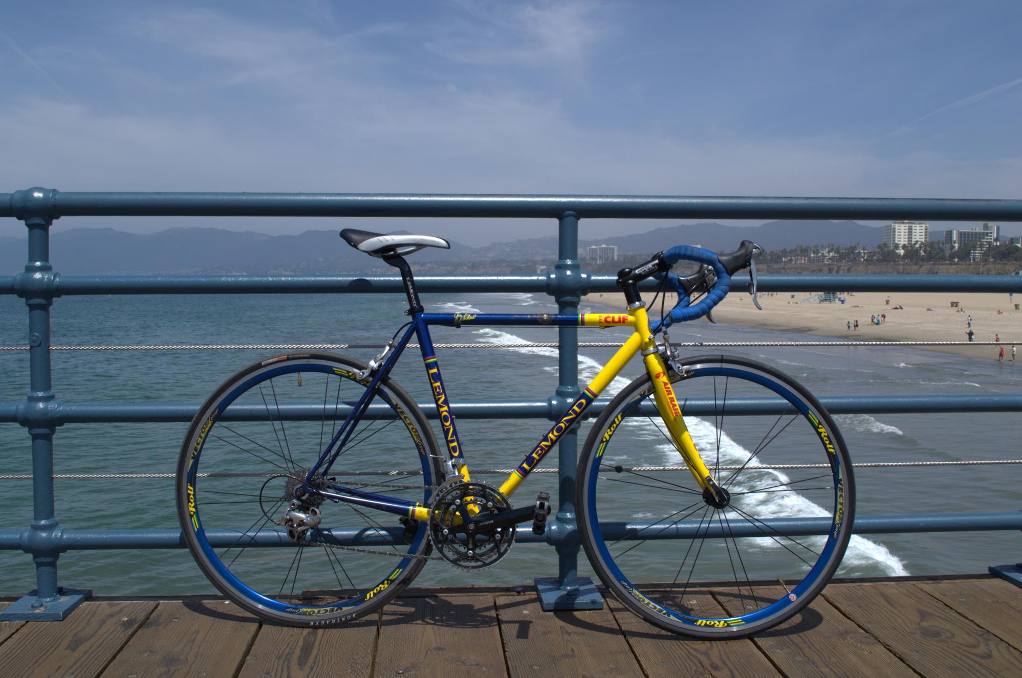 2001 LeMond Racing Cycles Zurich Yellow or Gold and Blue