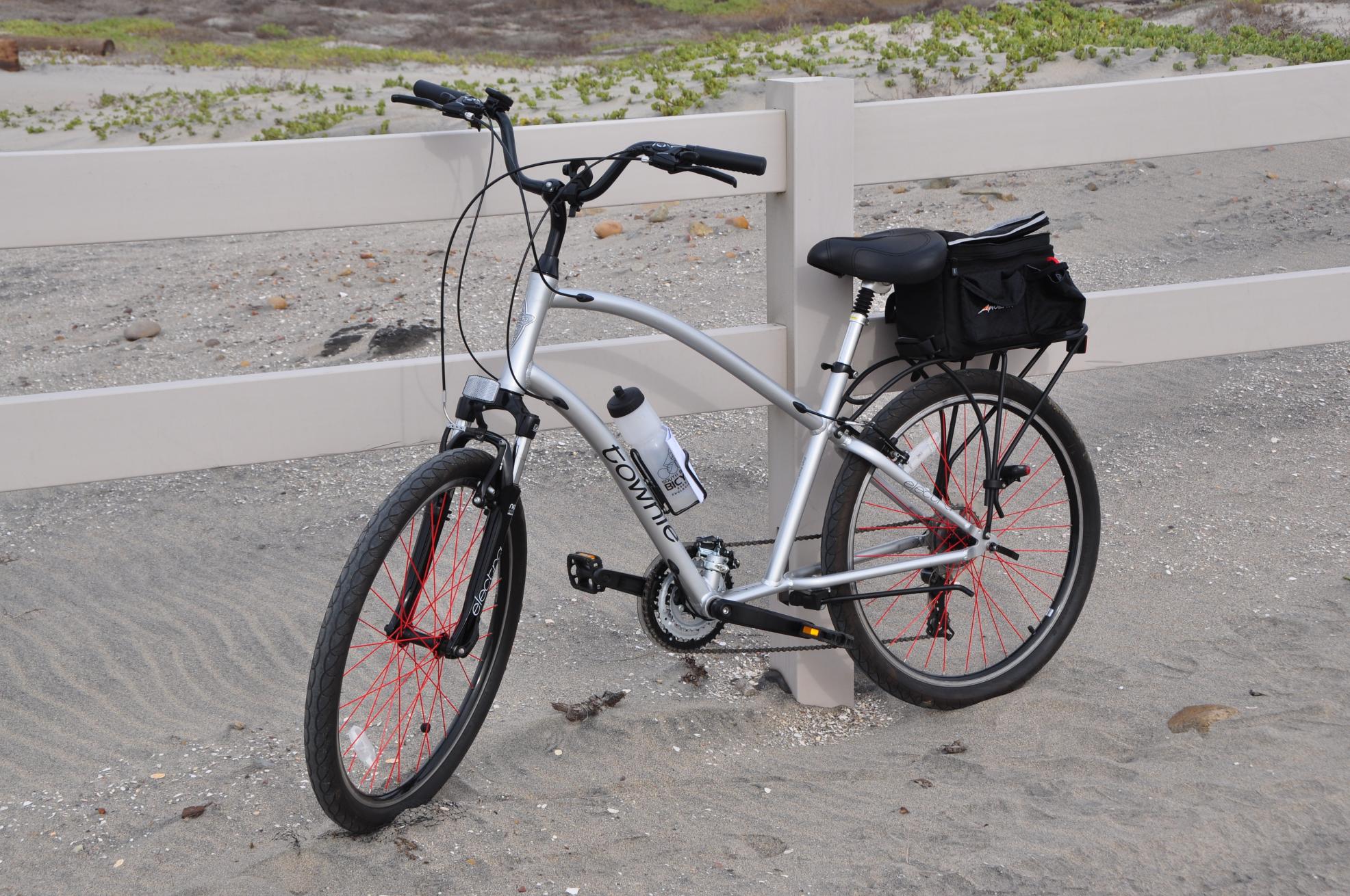 2011 Electra Townie D21  Silver or Gray