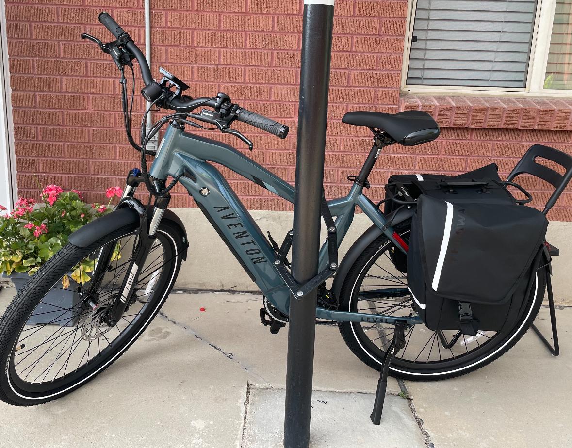 2024 Aventón Level 2 Commuter Stepover Blue