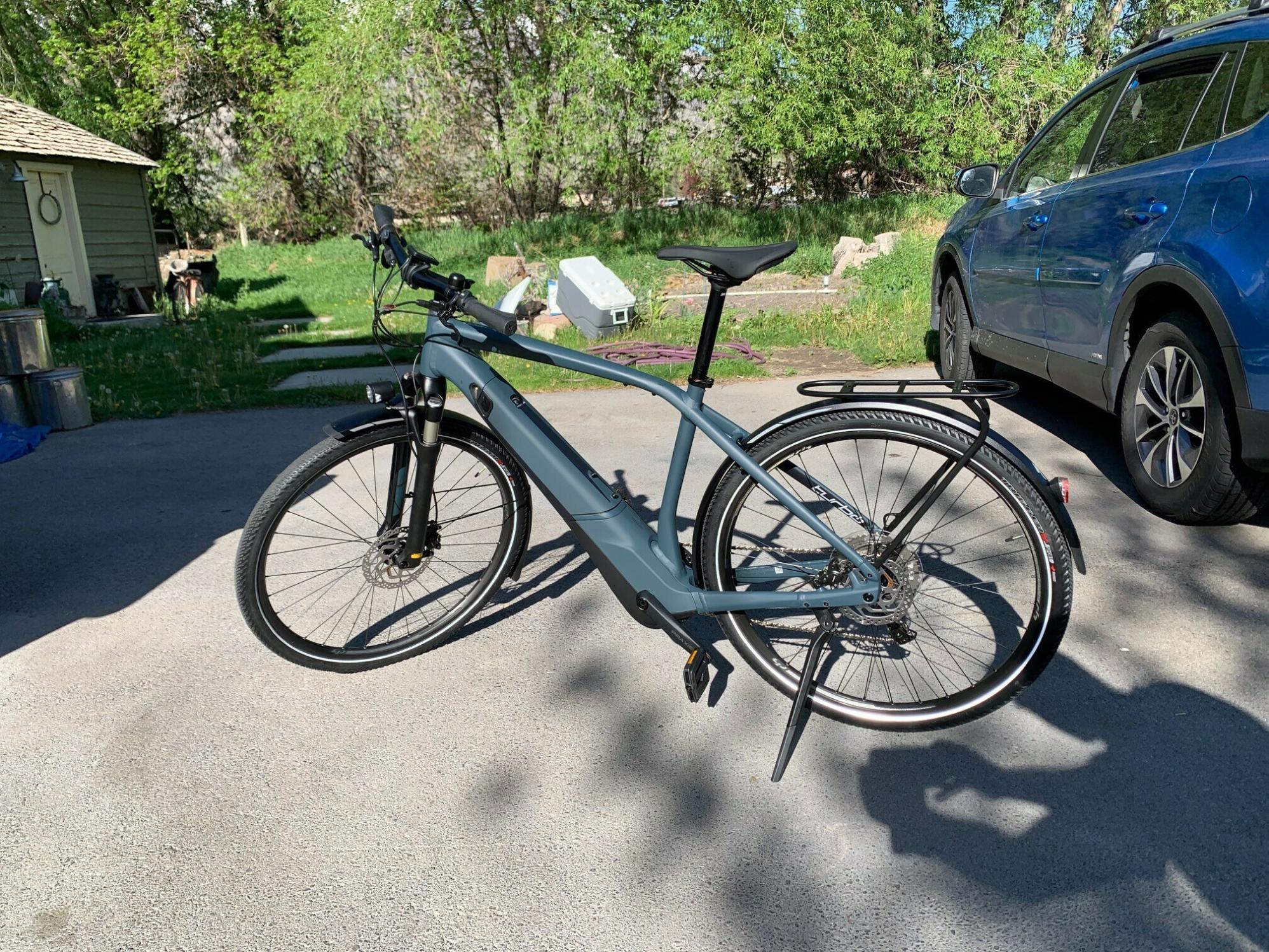 2021 Specialized Turbo Vado 4.0 Silver, gray or bare metal