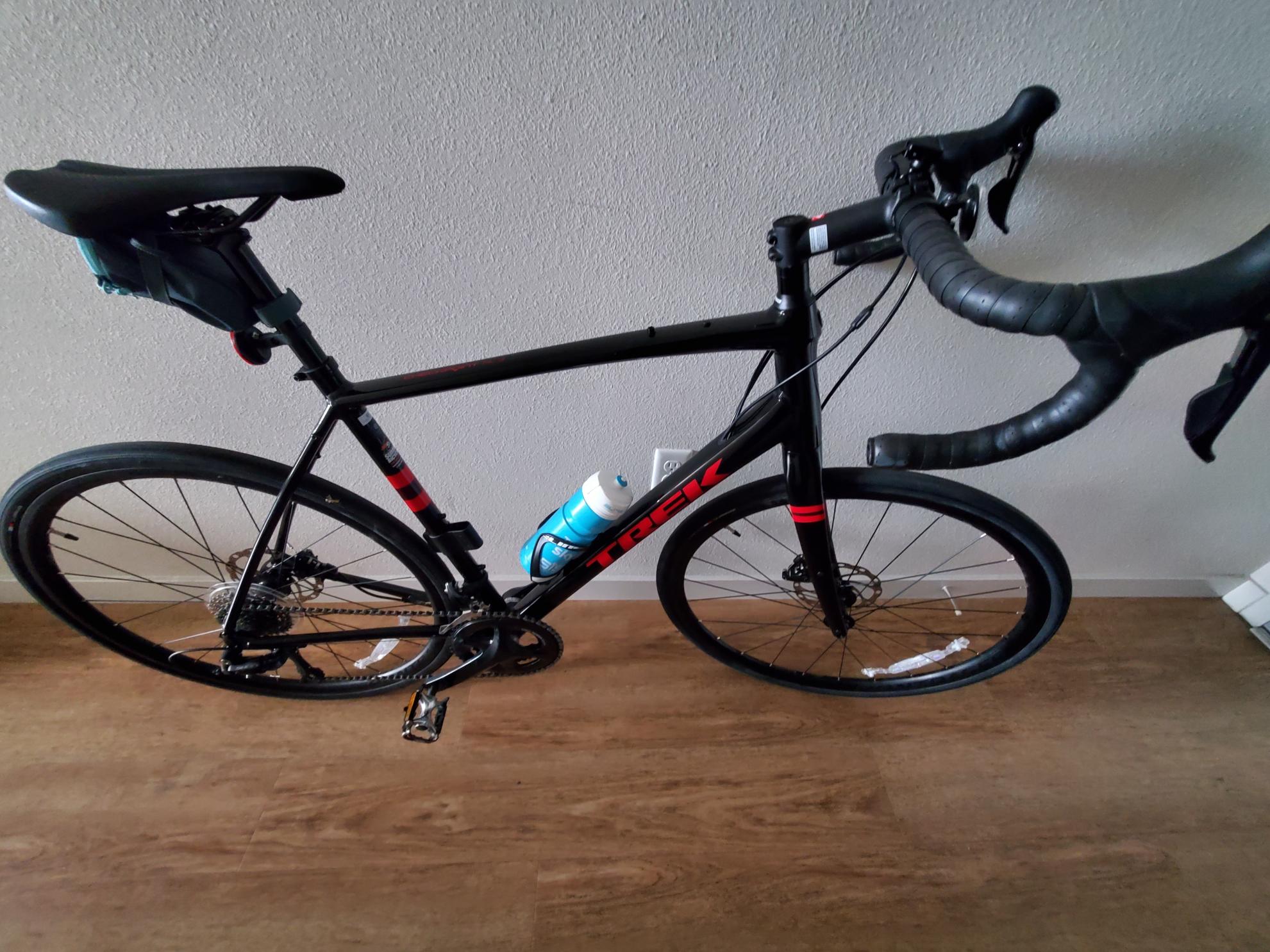 2020 Trek Checkpoint AL 3 Black and Red