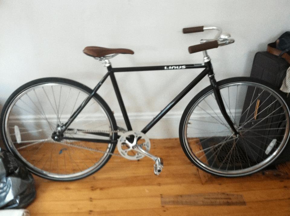 2012 Linus roadster classic  Black