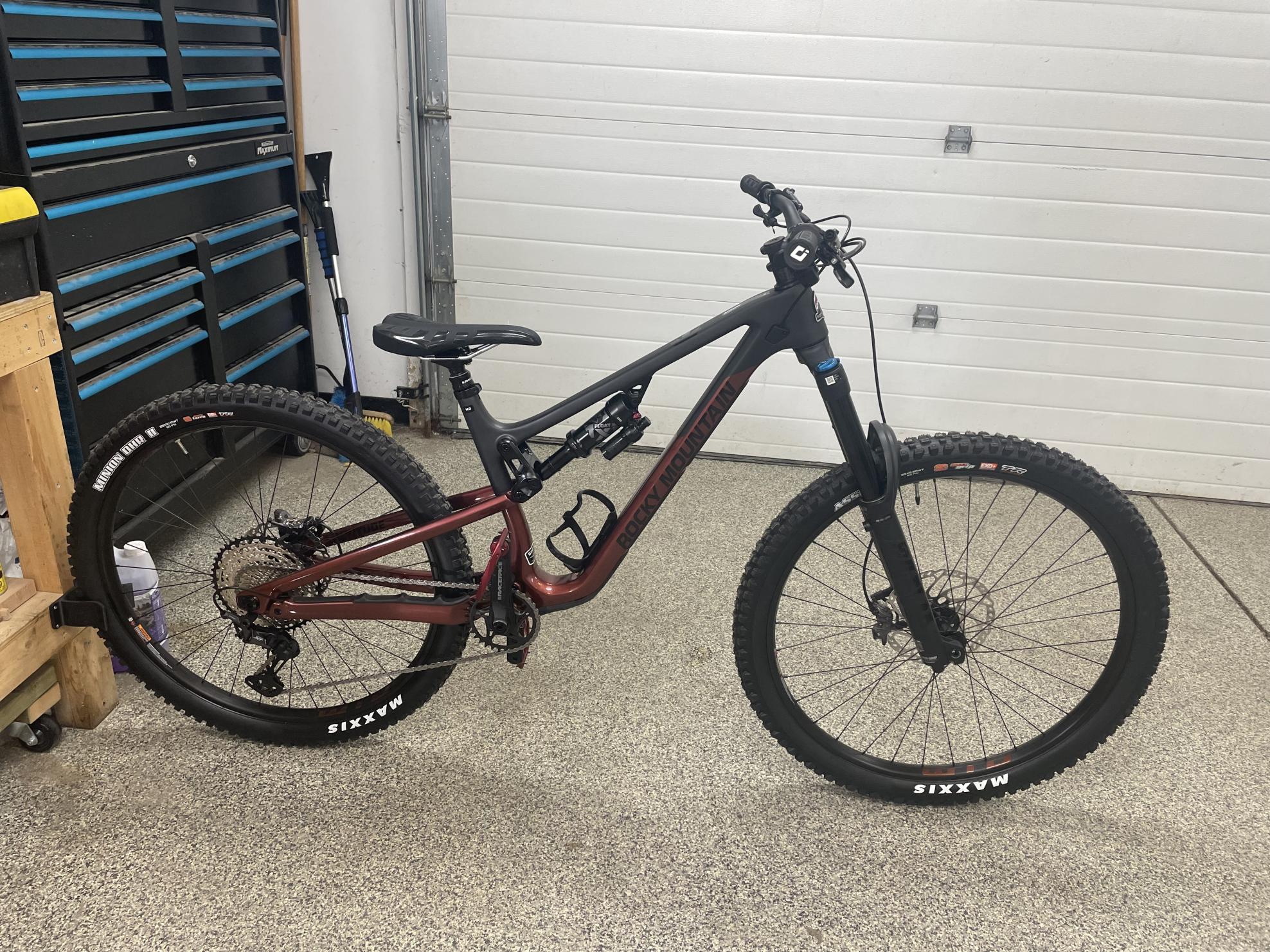 2023 Rocky Mountain Bicycles c50 Red and Black