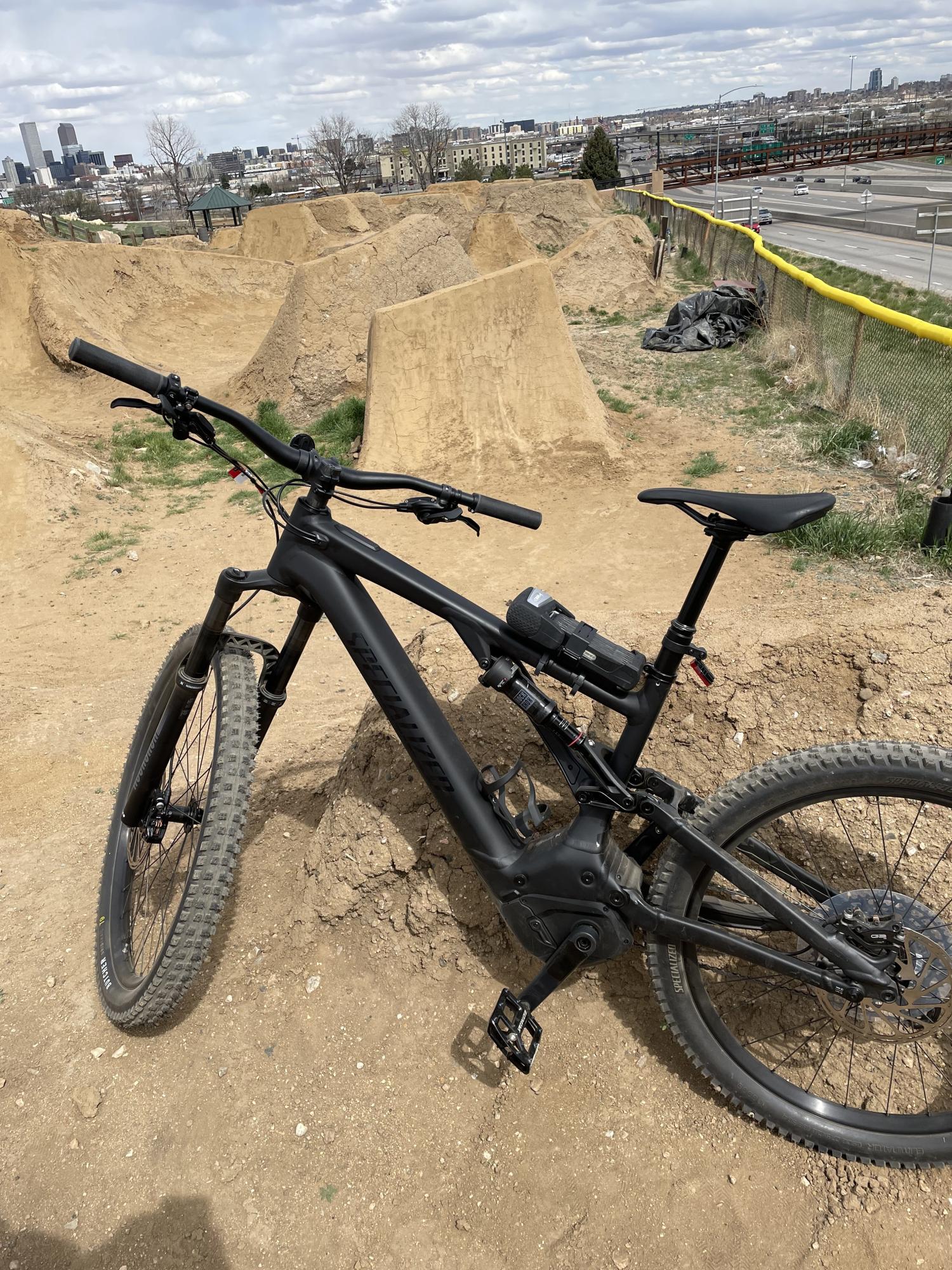 2021 Specialized Levo Alloy Black