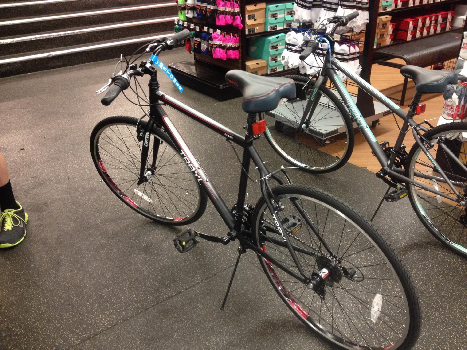 Trayl Dispatch Black and Red