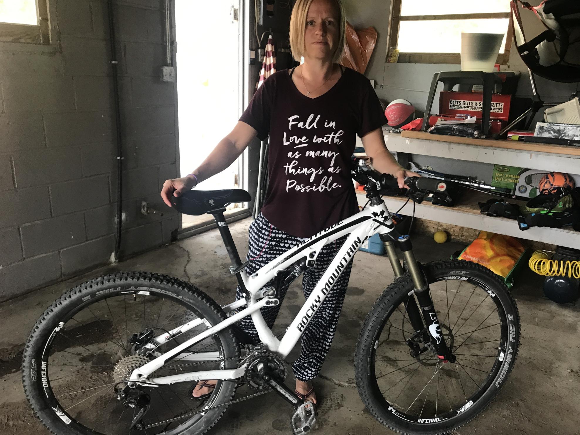 2012 Rocky Mountain Bicycles Altitude 750 White