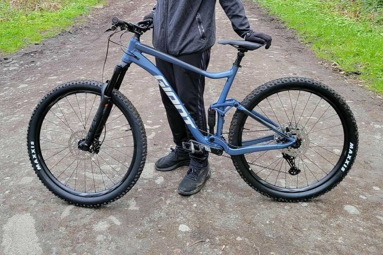 2021 Giant Stance 29 Blue