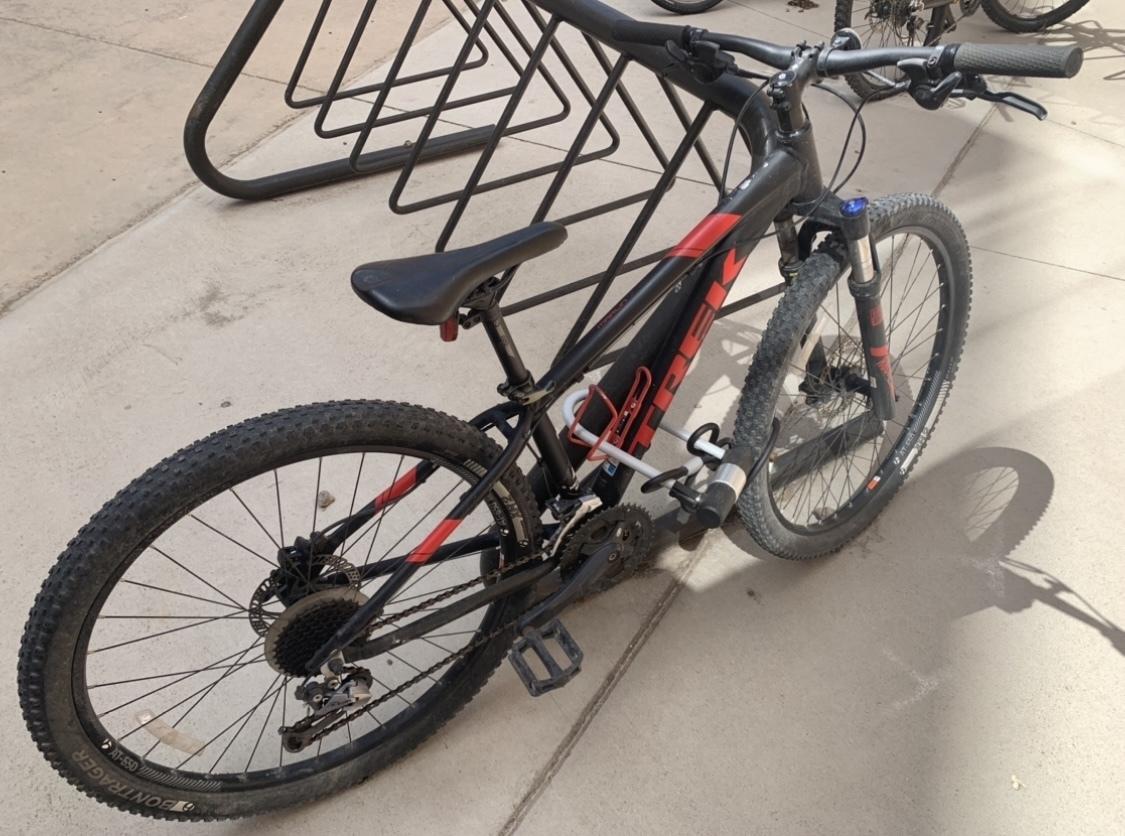 2017 Trek Marlin 7 Black and Red