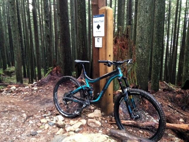 2015 Giant Reign 2 Black